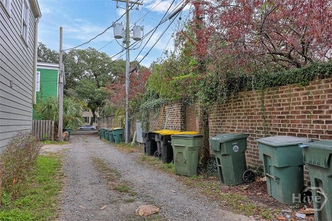 Building Photo - 537 E Congress St