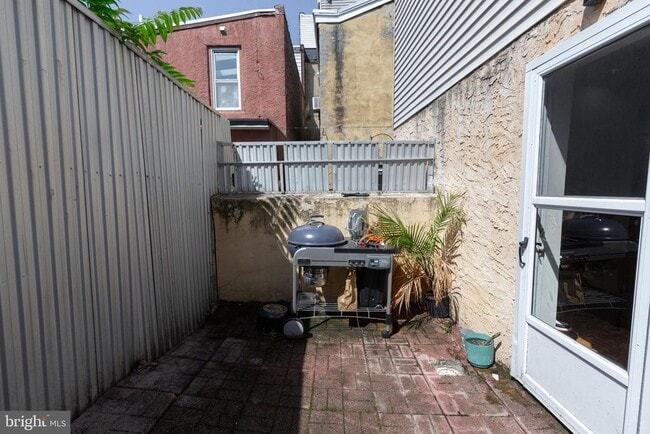 Building Photo - 808 Gaul St