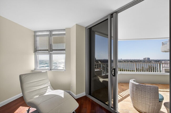 Building Photo - 5200 N Ocean Dr