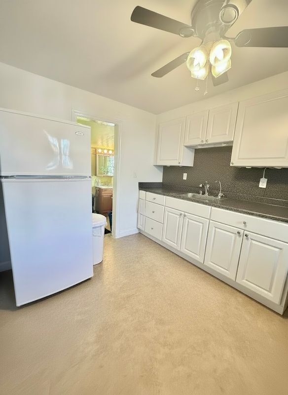 Building Photo - 30 Cedar St