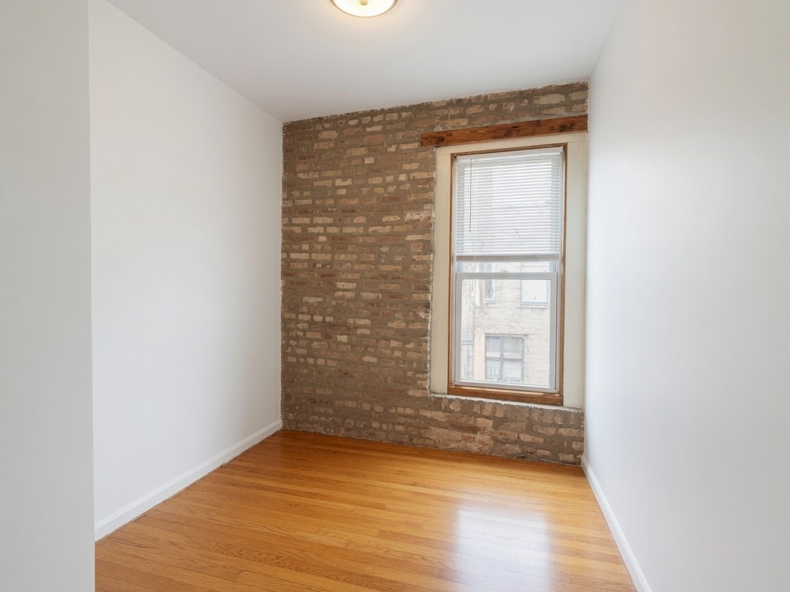 Building Photo - 1228 N Cleaver St