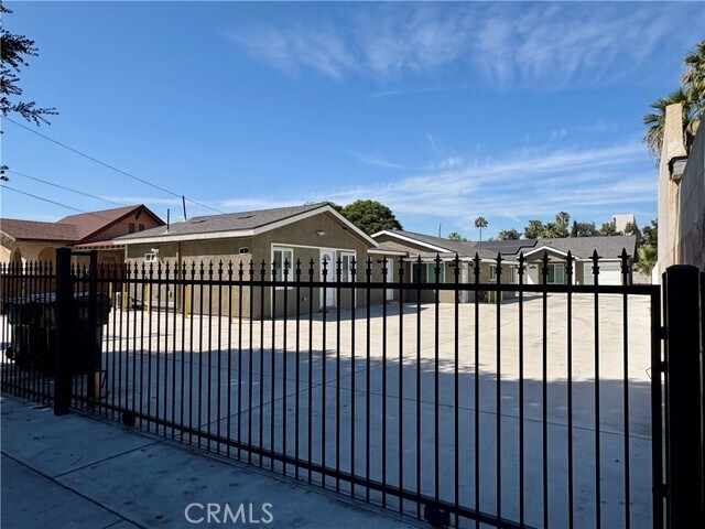 Building Photo - 296 N Allen St