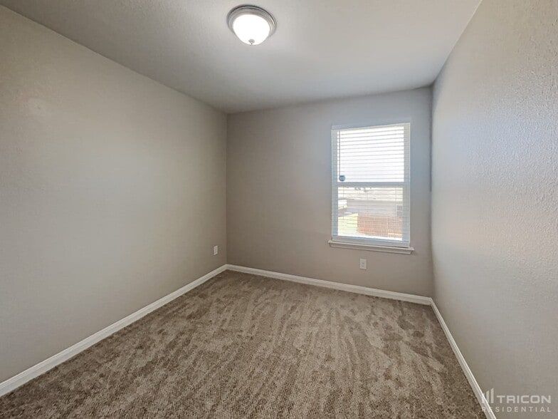 Building Photo - 500 Yearwood Ln