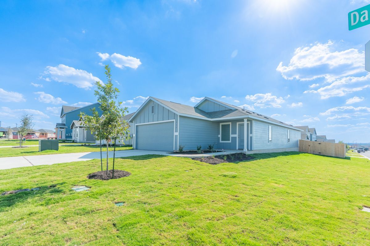 Building Photo - 117 Dark Victory Rd