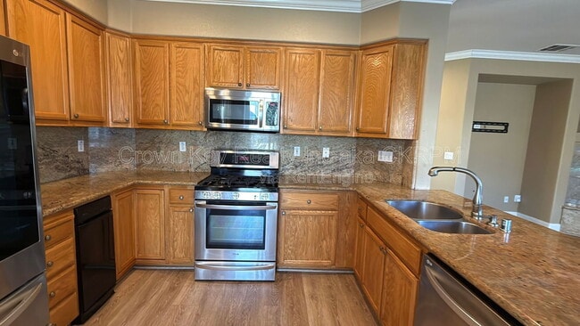 Building Photo - 2670 Atherton Ct