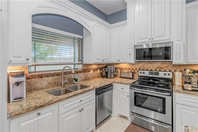 Building Photo - 25 Nickel Dr