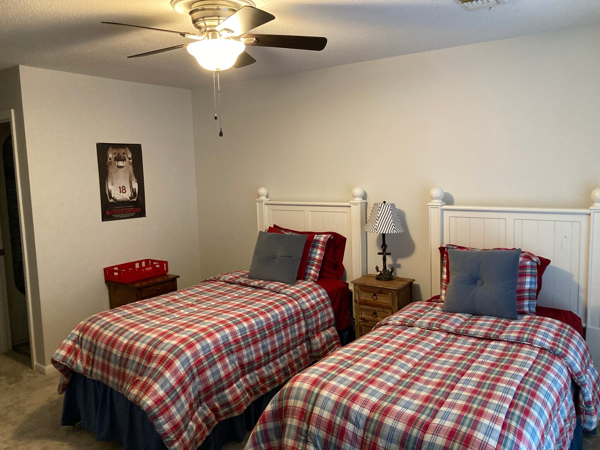 Building Photo - 185 Eagle Peak Cir