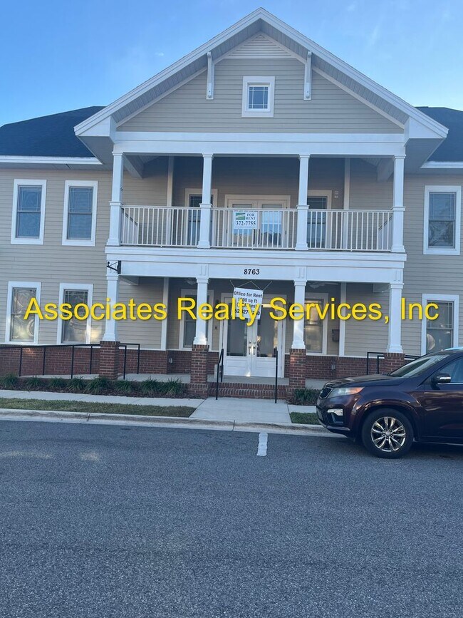 Building Photo - Live in Haile Market Square!  Now Available – 2nd Floor 3BR/2BA unit
