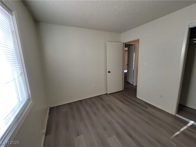 Building Photo - 2784 Belcastro St