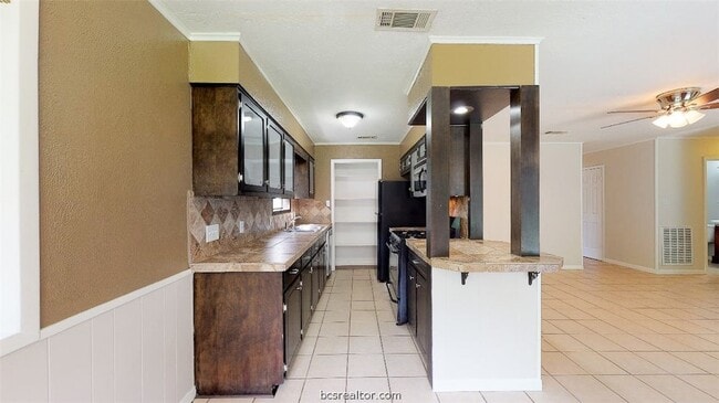 Building Photo - 1418 Magnolia Dr