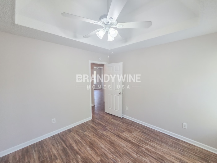 Building Photo - 10799 Misty Meadows Pl