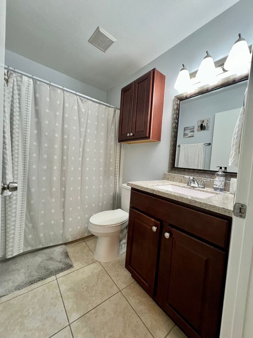 Building Photo - 976 Leeward Pl