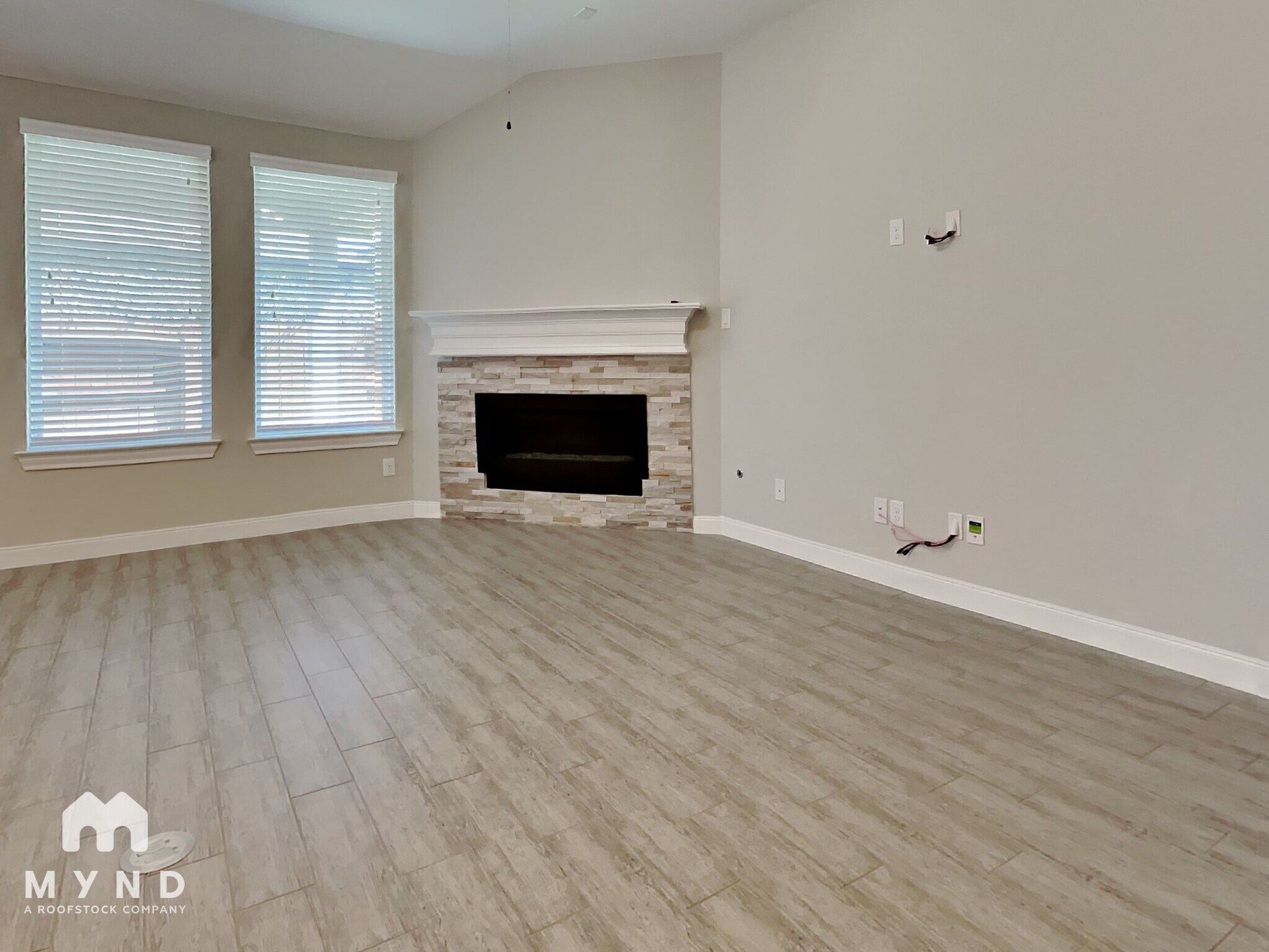 Building Photo - 24622 Windmill Canyon Ln