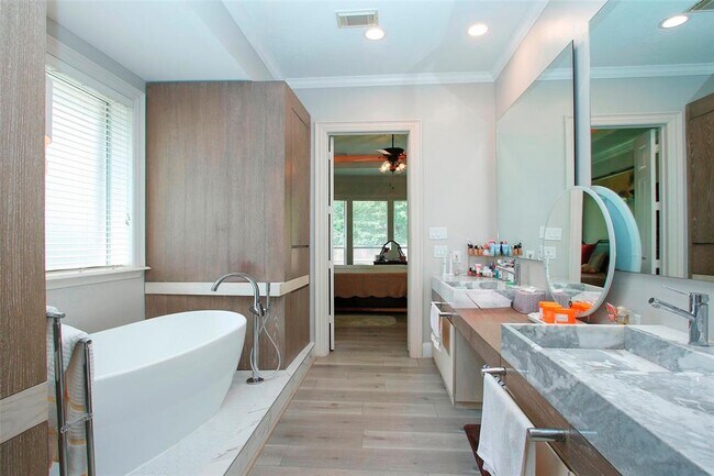 Building Photo - 27 Cape Jasmine Pl