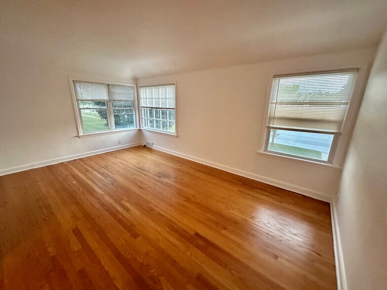 Building Photo - 4950 N Port Washington Rd