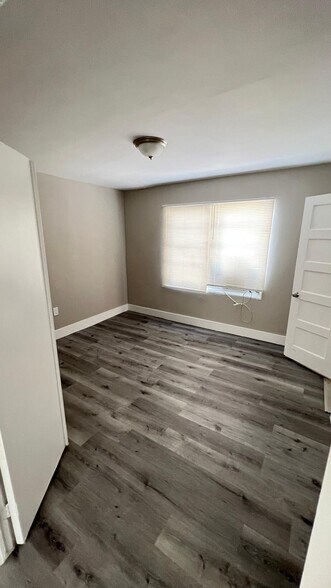 Building Photo - 7821 Byron Ave