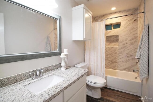 Building Photo - 705 Cathedral Hl