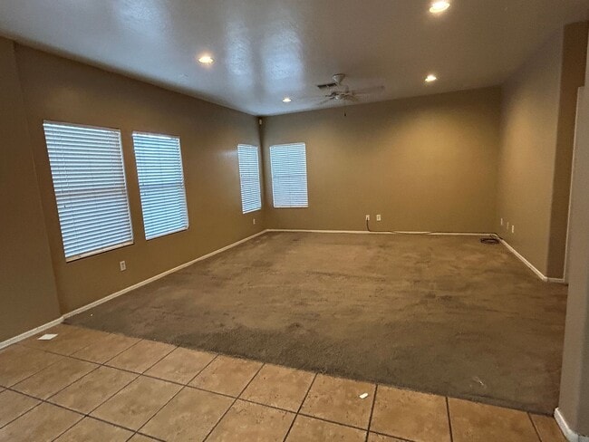 Building Photo - 9598 N 82nd Ln