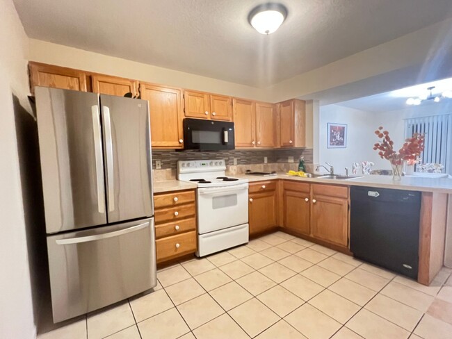 Building Photo - 1511 Legend Trail Dr