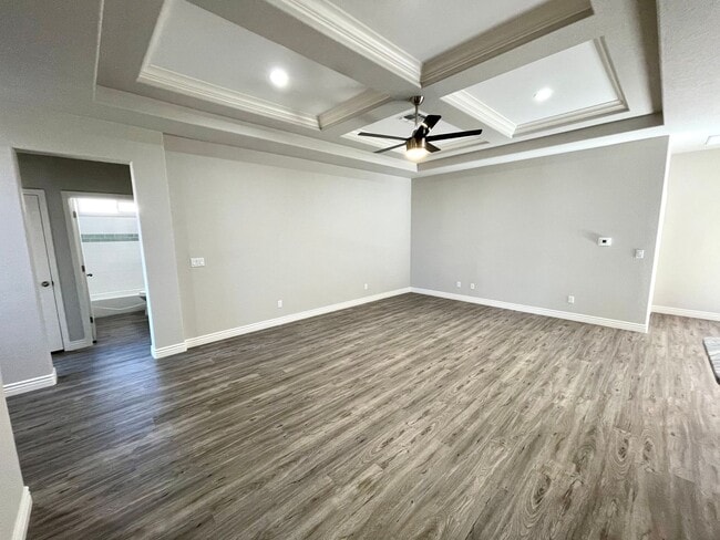 Building Photo - Beautiful 3 Bedroom 2 Bathroom Home! *HOME IS CURRENTLY OCCUPIED, PLEASE DO NOT DISTURB THE TENANT*