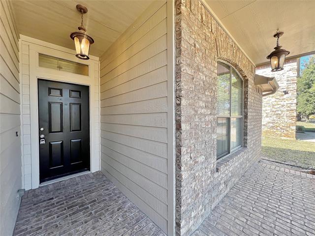 Building Photo - 5939 Waterford Dr