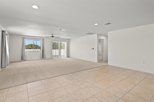 Building Photo - 11104 Mickelson Dr