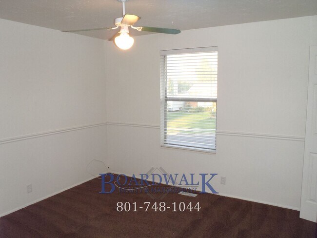 Building Photo - Spectacular home in Cottonwood Heights!