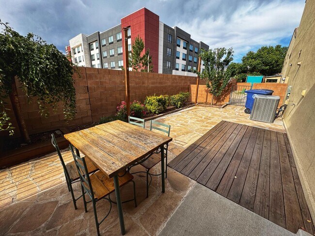 Building Photo - 11019 Marina Gate Trail NE