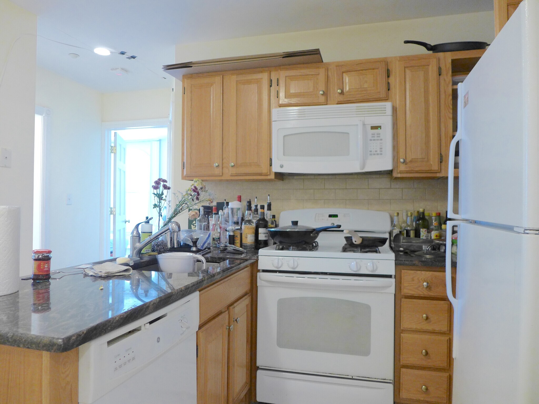 Building Photo - 87 Gainsborough St