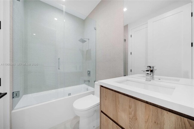 Building Photo - 2710 SW 34th Ave