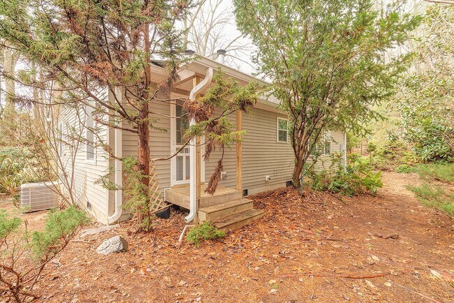 Building Photo - 172 Moffitt Rd