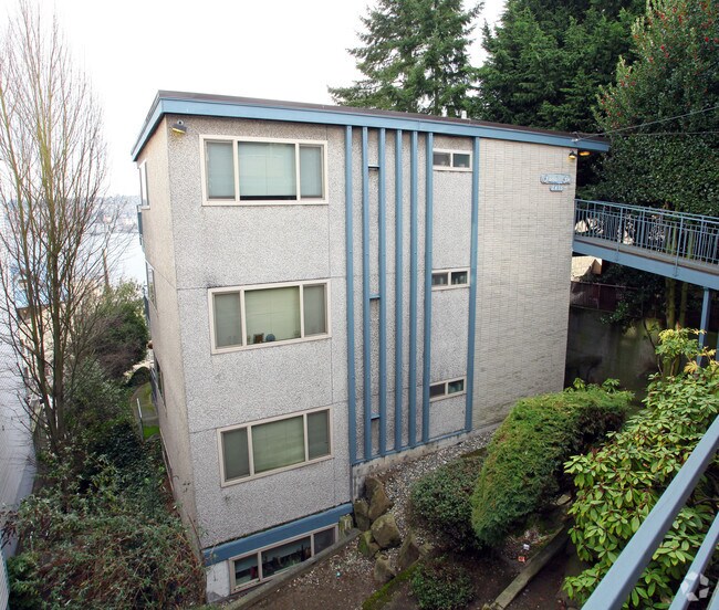 Primary Photo - Sherri Lee Apartments