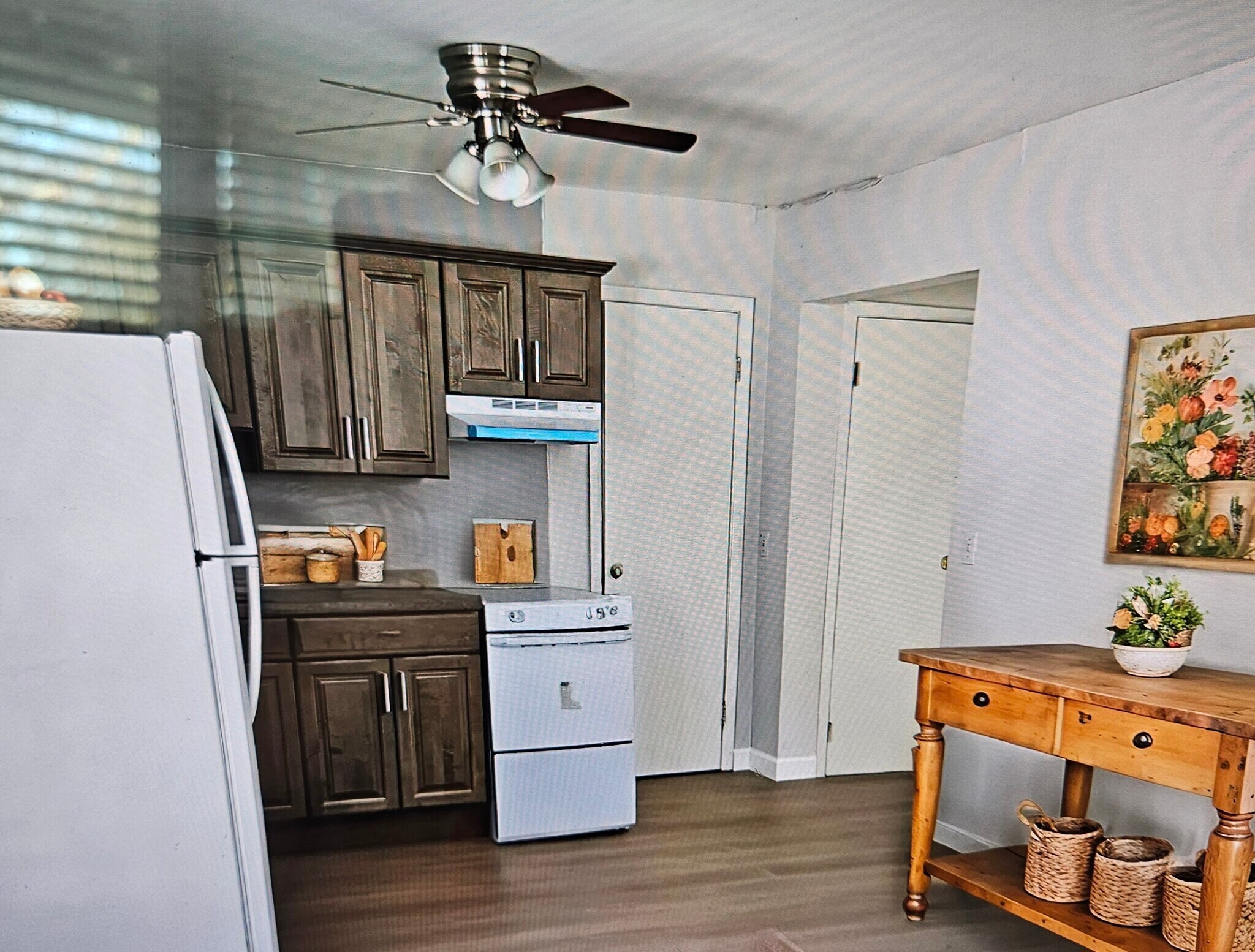 Staged image of kitchen - 247 Bellerose Ave
