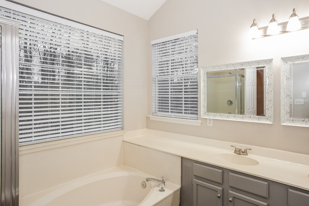 Building Photo - 7437 Reedy Creek Rd