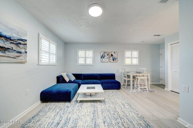 Building Photo - 7308 Sunset Ave