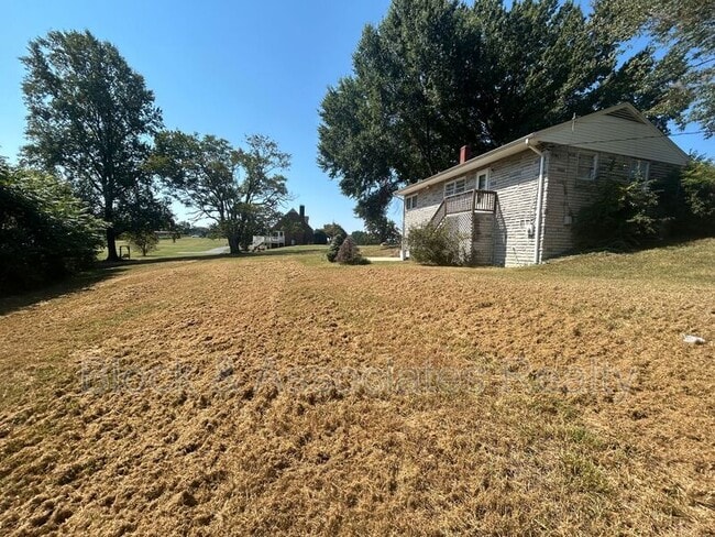 Building Photo - 7011 Belews Creek Rd