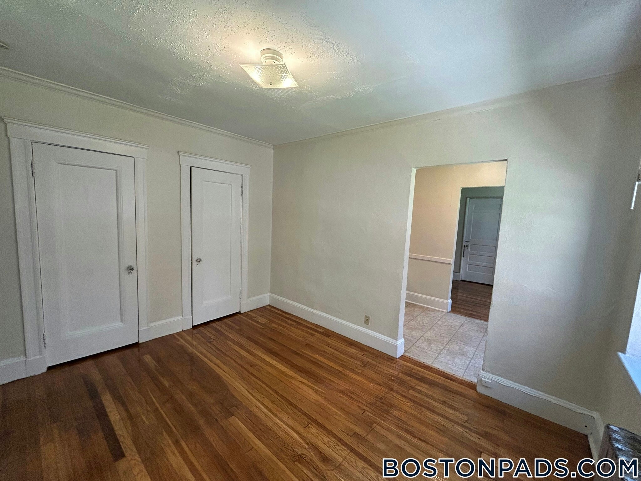 Building Photo - 53 Fellsway W