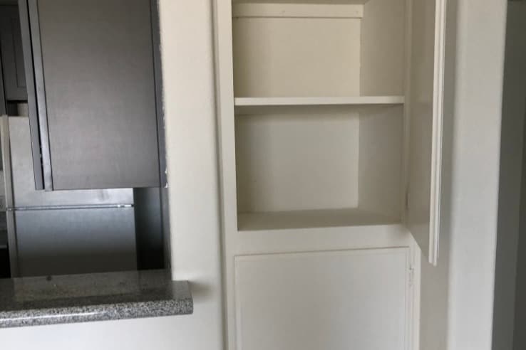 Building Photo - 15057 Burbank Blvd