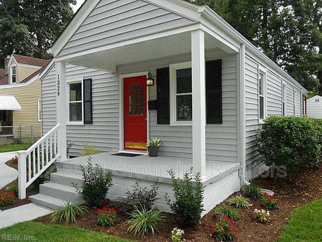 Building Photo - 1329 Calla Ave