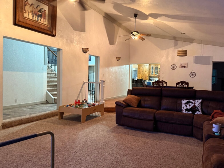 Building Photo - 775 S 1250 W