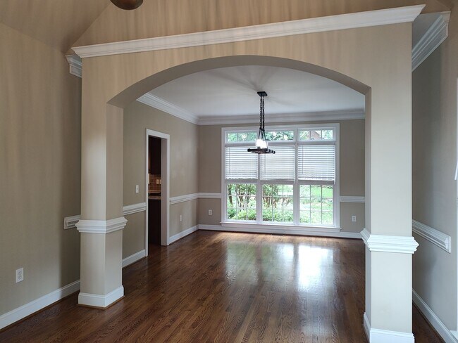 Building Photo - Georgeous home located in the  Shannamara Golf Club Community in Matthews!