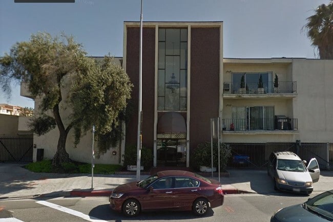 Primary Photo - 10006 Palms Blvd