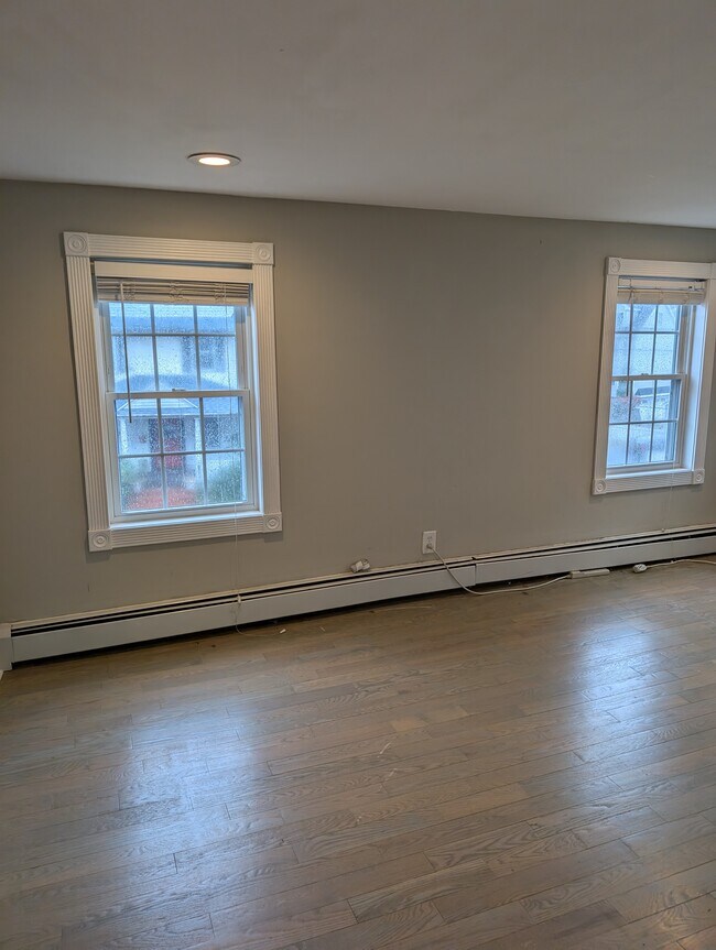 Building Photo - 121 Franklin St