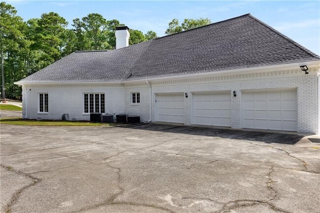 Building Photo - 1000 Grayson Pkwy