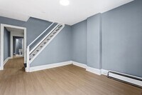 Building Photo - 2BR/1BA | Bonus Attic + Yard | Fast Approval