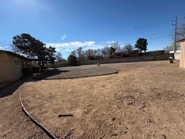 Building Photo - 6500 Martin Ct NE