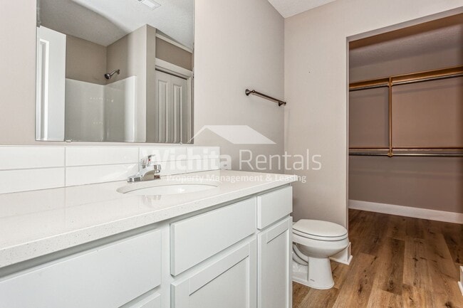 Building Photo - 4514-4514 N Sandplum St