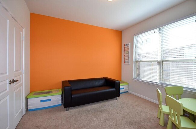Building Photo - 6427 Addlestone Ridge Ln