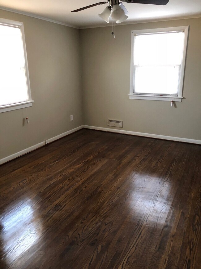 Building Photo - 103-105-105 Hampden Rd