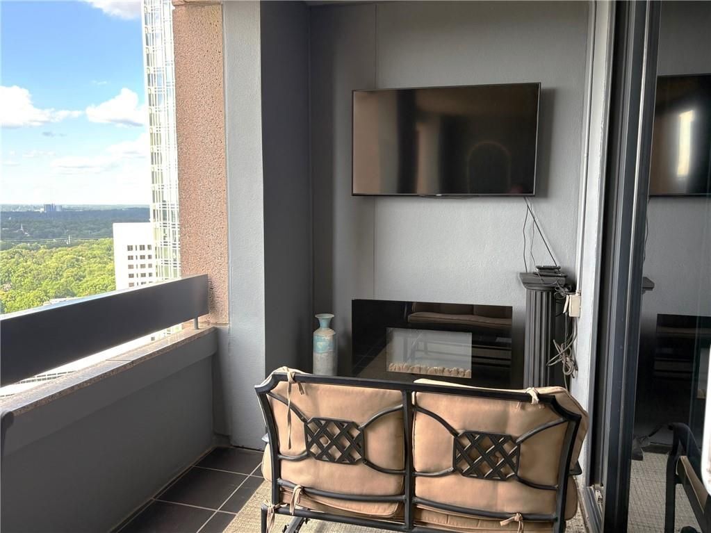 Building Photo - 75 14th St NE